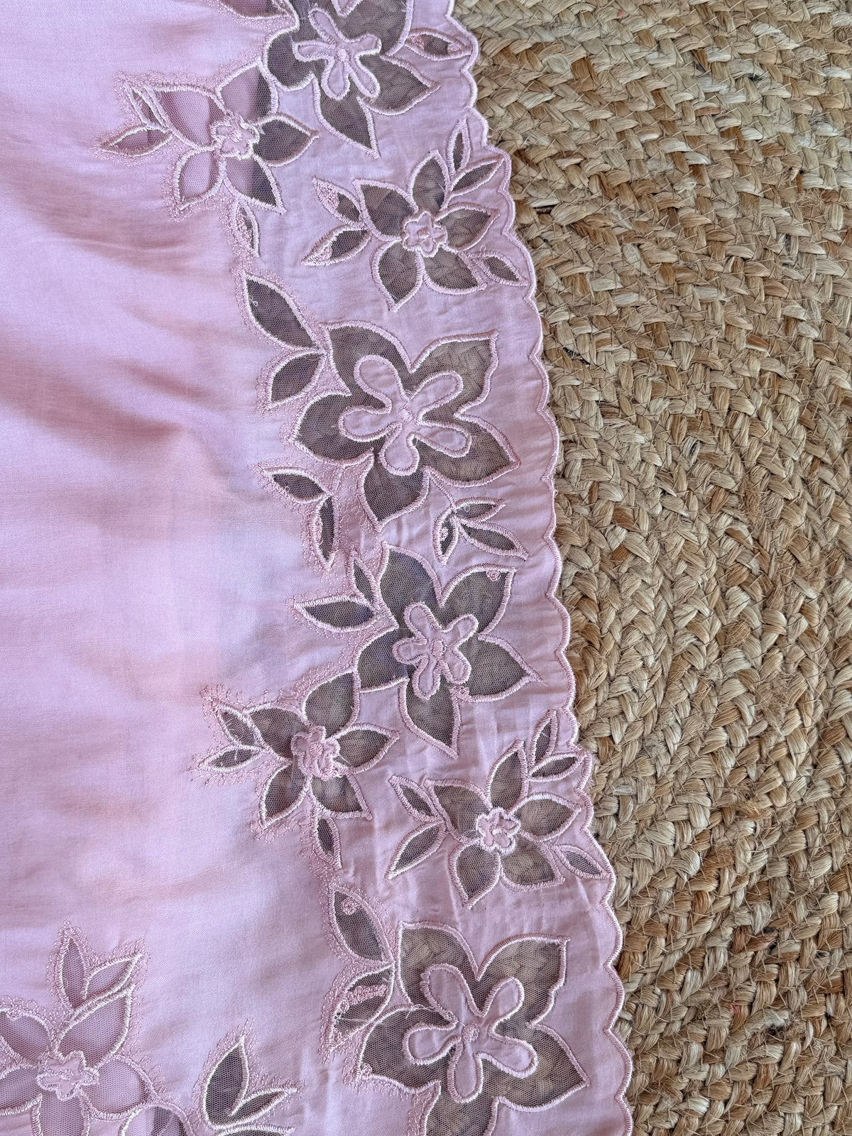 KST70 Semitusser net aplique saree