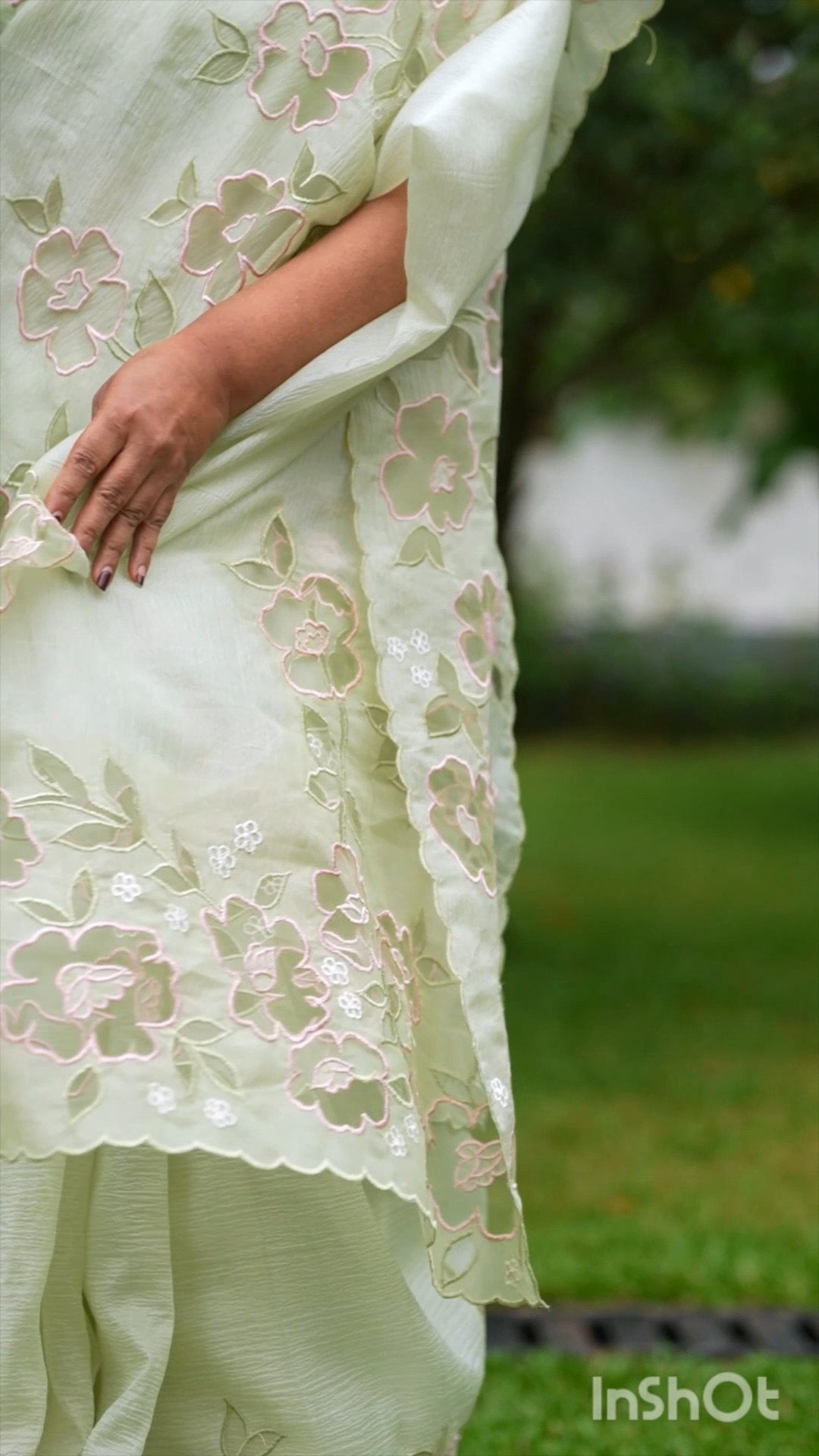 Tazanna saree InShot 3